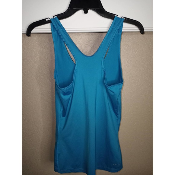 Women's Nike Racerback Tank. Small. - Picture 2 of 2